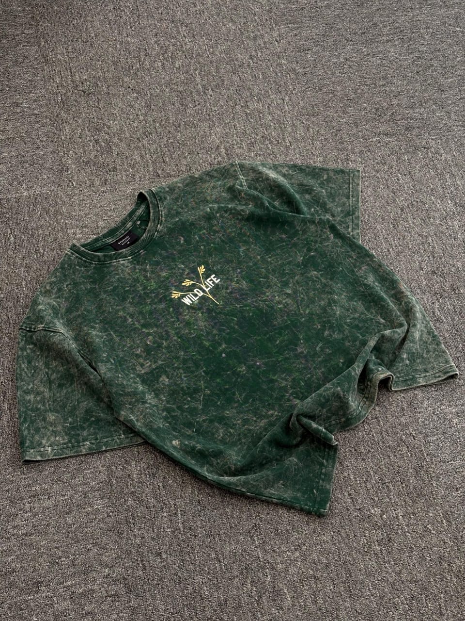 PERFÝ Vintage Washed Embroidery Tee - 2 Colorways - PERFÝ