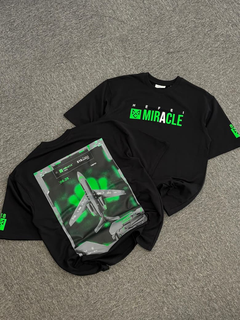 Miracle Flight Graphic Oversized T-Shirt – Black/Neon Green